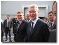Новый мэр Москвы Сергей Собянин сменил префекта Восточного административного округа столицы. Прежний префект ВАО Николай Евтихиев отправлен в отставку, а на эту должность назначен его первый заместитель Николай Ломакин.