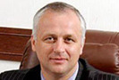 На главу администрации г.Химки Владимира Стрельченко готовится информационная атака в духе кампании против Юрия Лужкова. В одном из пиар-агентств уже создана группа, готовящая компромат на городского чиновника.