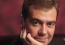 Президент России Дмитрий Медведев отмечает «симптомы застоя» в политической жизни страны. В своем видеоблоге глава государства рассказал о возникновении угрозы превращения стабильности в фактор стагнации.