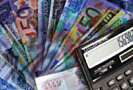 Российские банки доложили властям о просроченных кредитах, выданных физическим лицам, на сумму около 250 миллиардов рублей на декабрь 2009 года, сообщил 19 января 2010 года глава департамента корпоративного управления Минэкономразвития РФ Иван Осколков.