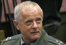 Полковник ГРУ Генштаба в отставке Владимир Квачков считает себя и своих друзей случайными жертвами службы безопасности бывшего главы РАО «ЕЭС России» Анатолия Чубайса, которая искала офицерские организации, чтобы обвинить их в подрыве и обстреле машины Чубайса в марте 2005 года.