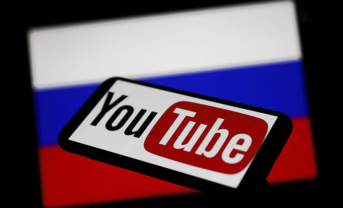 После 24 февраля 2022 года по системе провластной пропаганды на YouTube был нанесён серьёзный удар. Массовые блокировки, потеря аудитории и рассвет новых оппозиционных медиа — вот реальность, с которой столкнулись пропагандисты. Но спустя 2 года ситуация кардинально поменялась. Как работает обновленная система провластной пропаганды на YouTube? На какие кластеры делятся пропагандисты? Каковы их успехи на сегодняшний день? Рассмотрим эти вопросы в нашей статье.