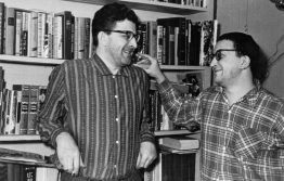 28 августа исполняется сто лет со дня рождения Аркадия Стругацкого — писателя, сценариста, переводчика, одного из лучших российских фантастов. Аркадий Натанович и его постоянный соавтор — брат Борис — написали около трёх десятков романов и повестей, их перу принадлежит также несколько десятков рассказов, пьес, сценариев.